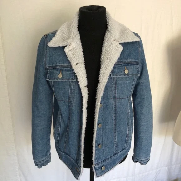 Honey Punch jean jacket with Sherpa interior size S - Picture 1 of 9
